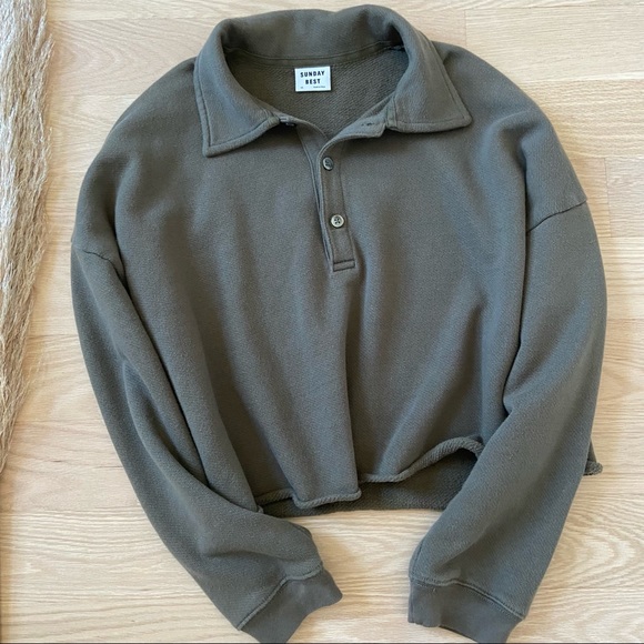 Sunday Best Cropped Fleece Polo Sweater - Picture 2 of 7